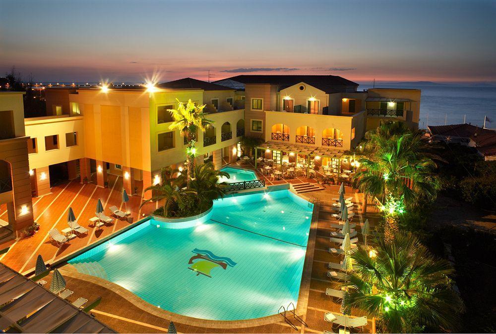 Amanda Hotel كارلوفاسي المظهر الخارجي الصورة